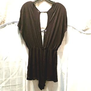 SOUTH MOON UNDER BLACK RAYON/POLYESTER ROMPER SZ M